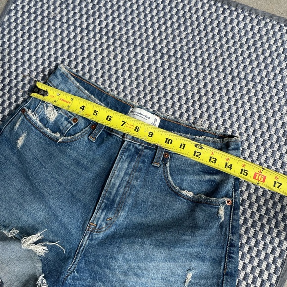 Abercrombie High Rise Mom Denim Shorts - Picture 10 of 11